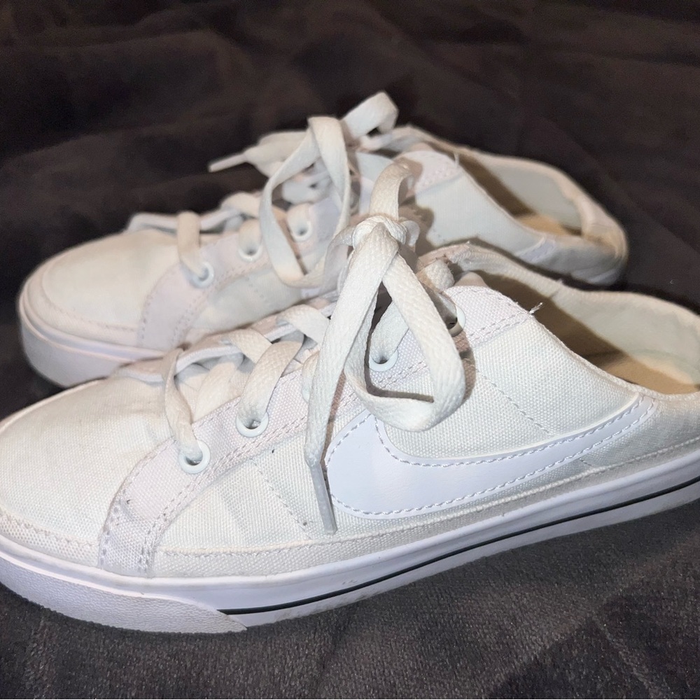 Nike slip on backless sneaker